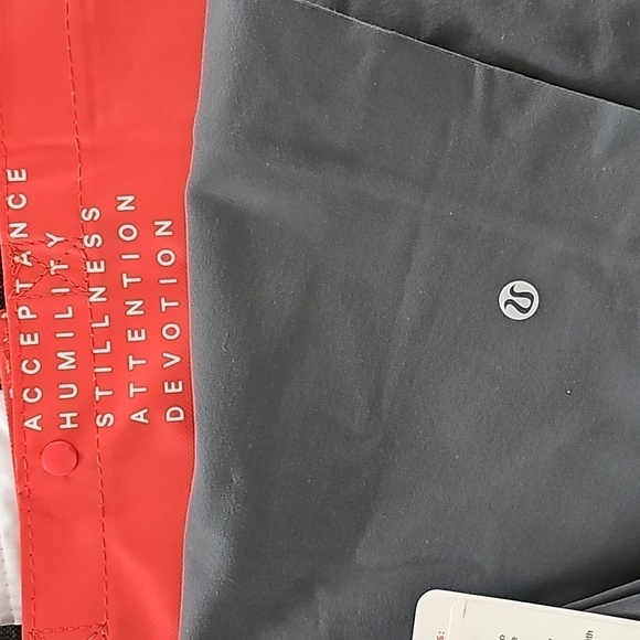 * NWT Lululemon GREY Sit In Stillness Pant Size 4 GREY High Rise Wide Leg Pant - Picture 11 of 11